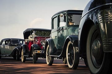 oldtimers-770407_640