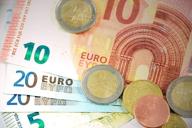 euro-1557431